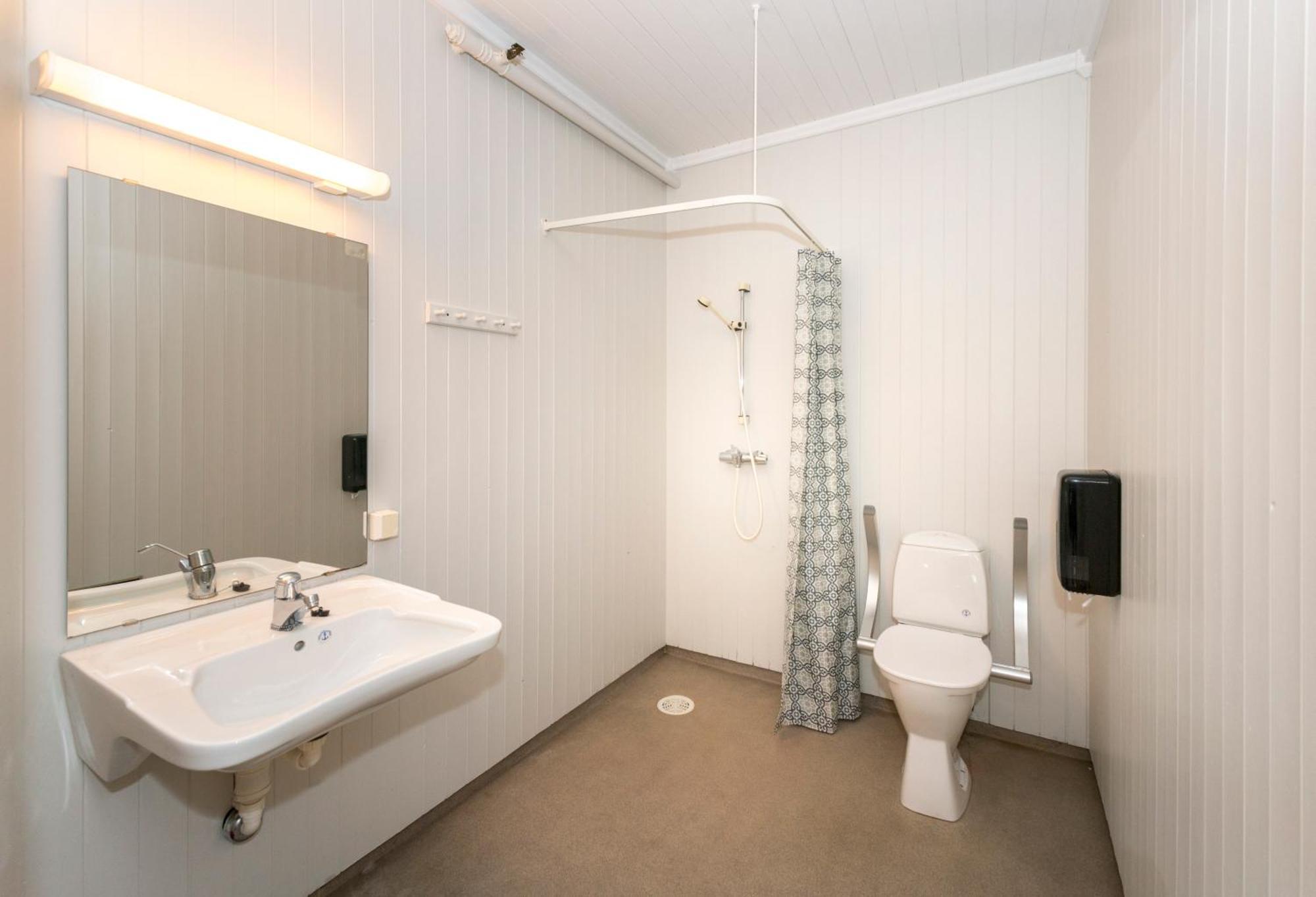 Ferienwohnung Tyskhella Rorbuer Kabelvåg Exterior foto