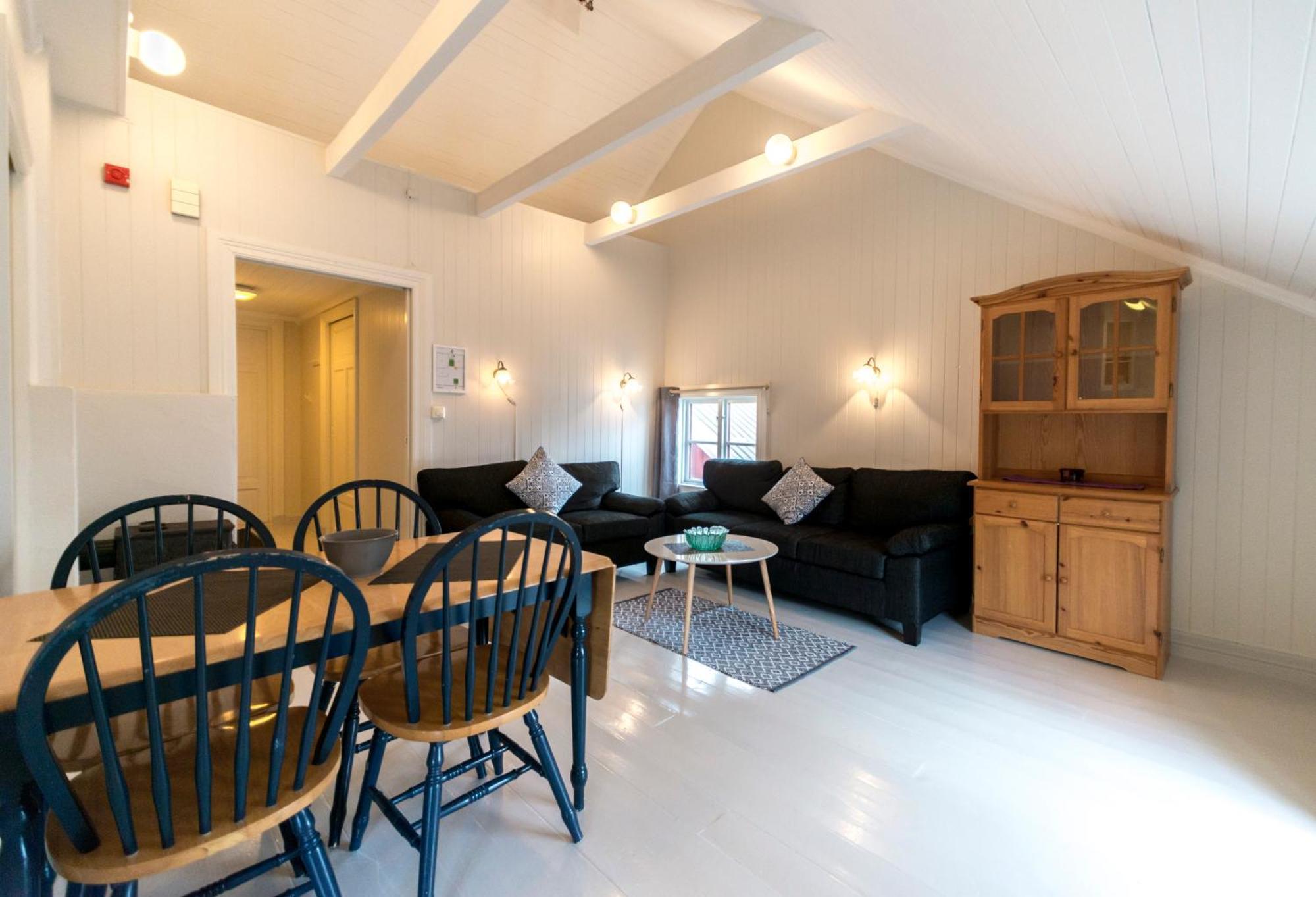 Ferienwohnung Tyskhella Rorbuer Kabelvåg Exterior foto