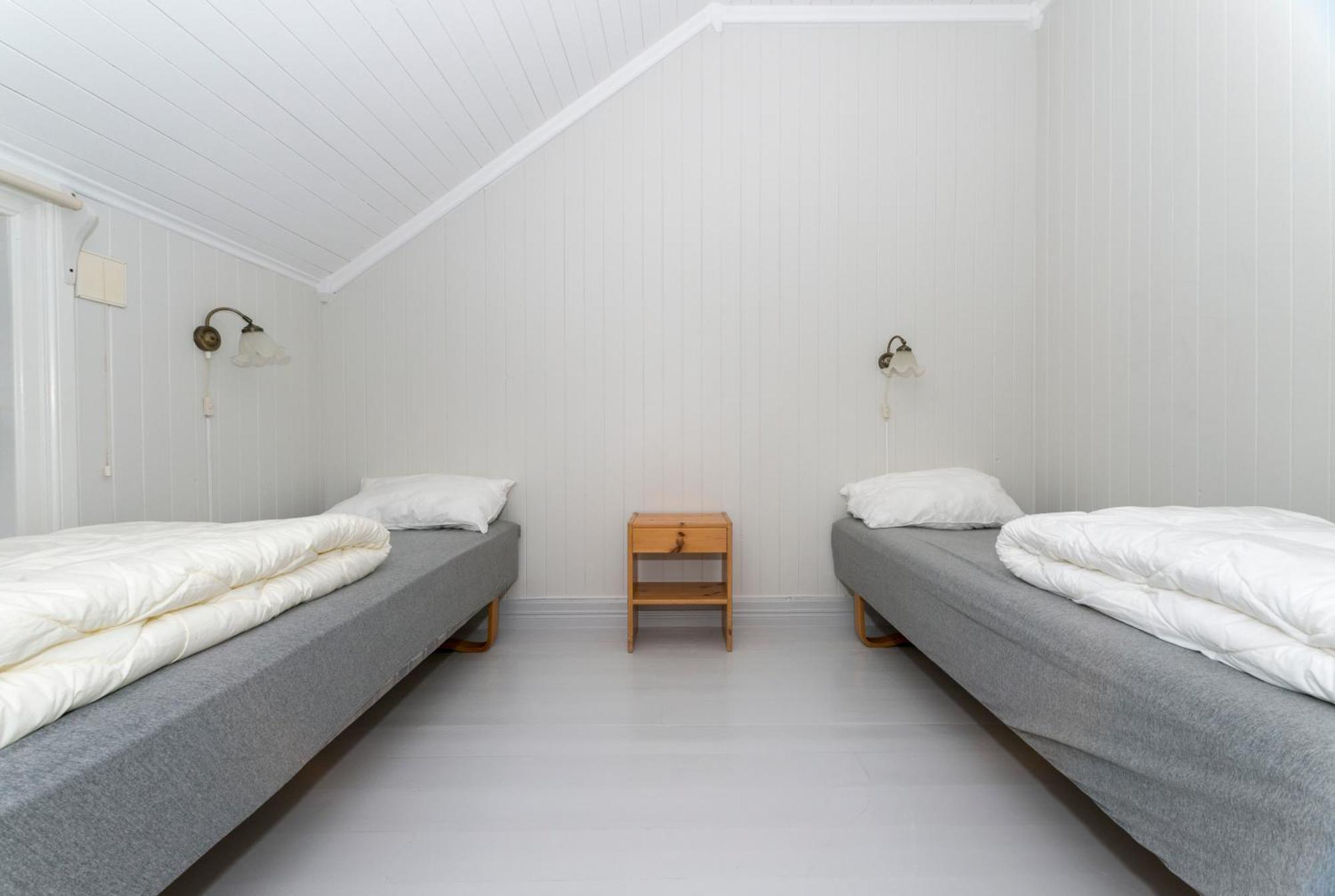 Ferienwohnung Tyskhella Rorbuer Kabelvåg Exterior foto