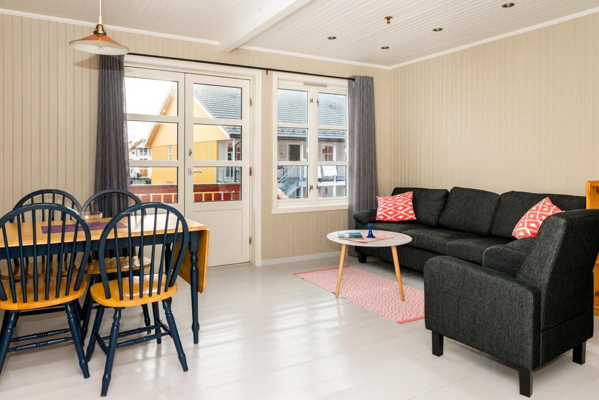 Ferienwohnung Tyskhella Rorbuer Kabelvåg Exterior foto